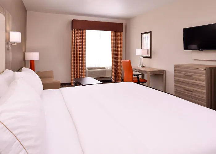Hotel Express & By Ihg