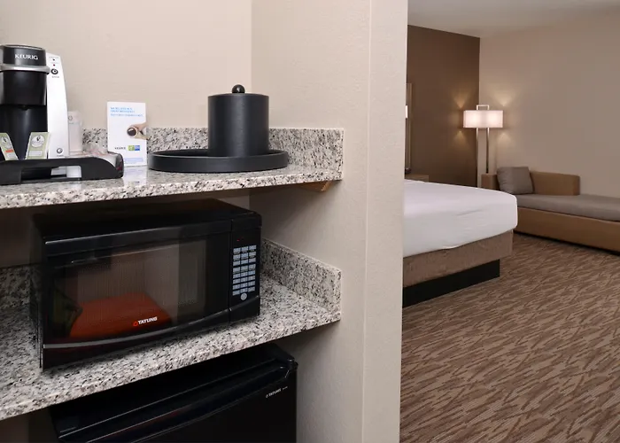 Hotel Express & By Ihg 3*