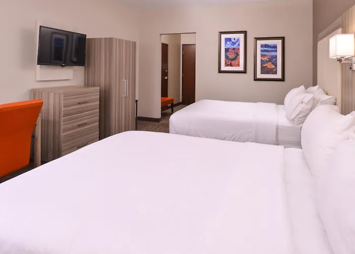 Hotel Express & By Ihg