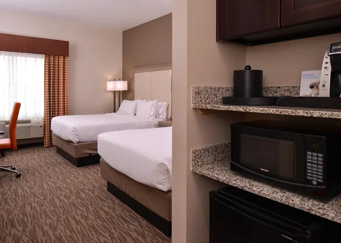 Hotel Express & By Ihg Williams