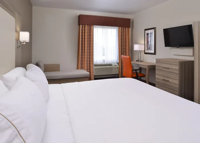Express & By Ihg