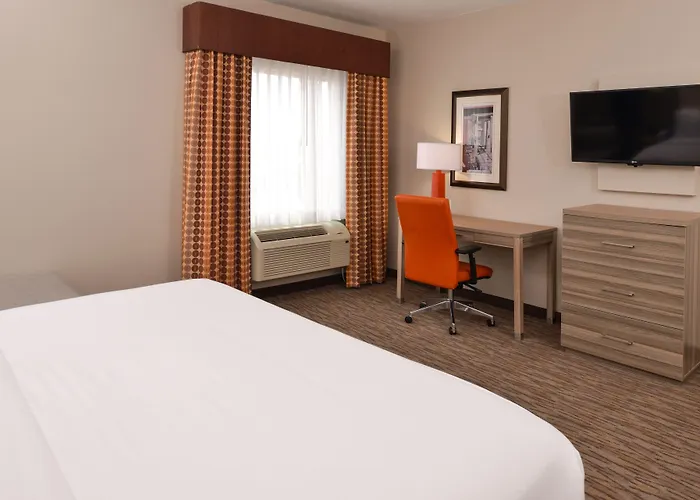 Express & By Ihg Hotel