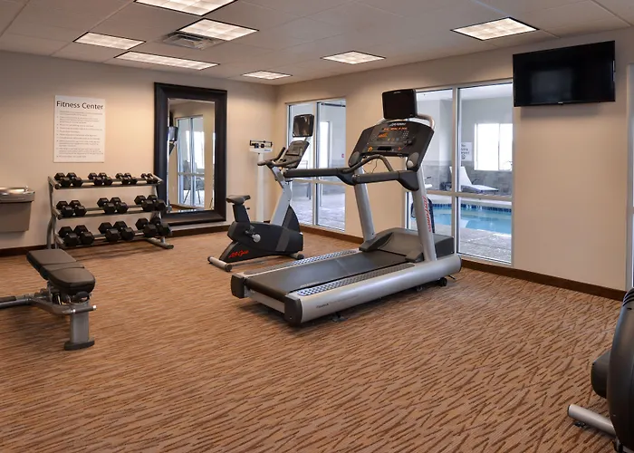 Hotel Express & By Ihg 3*